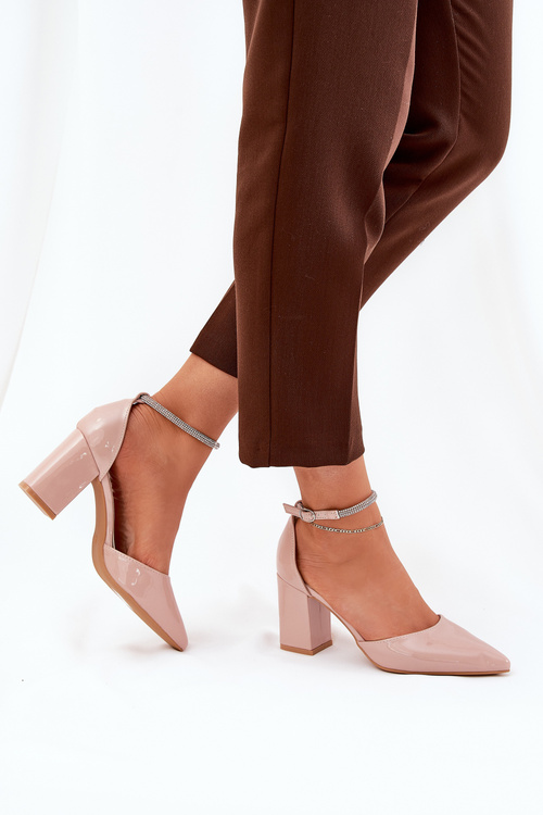 Patented pumps with pointed toes on a heel beige Nossabel