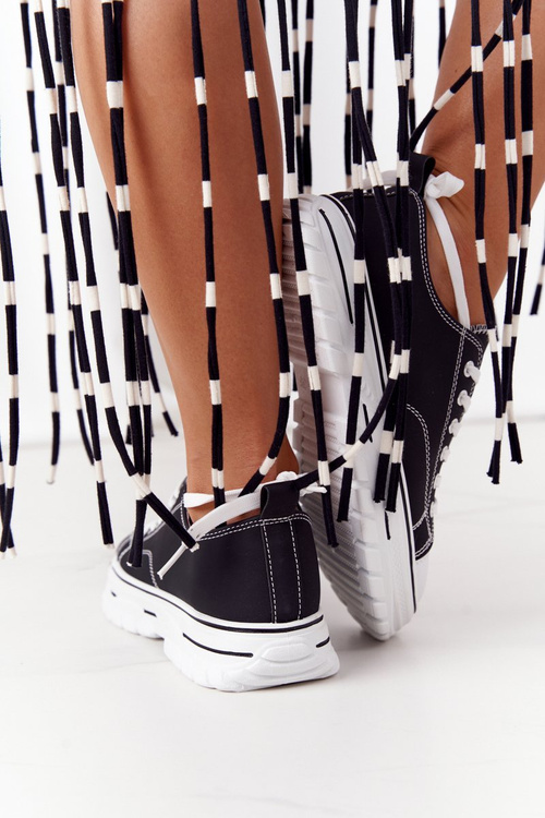 Women's Classic Sneakers Black Feeling Good