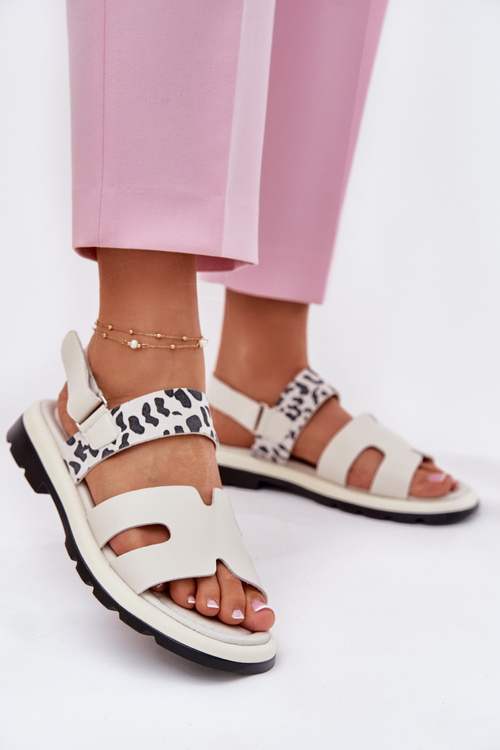 Ladies Leather Sandals On Flat Heel Leopard Vinceza 66780 Beige