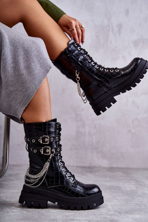 High Workers Boots With A Chain Snake Black Montero