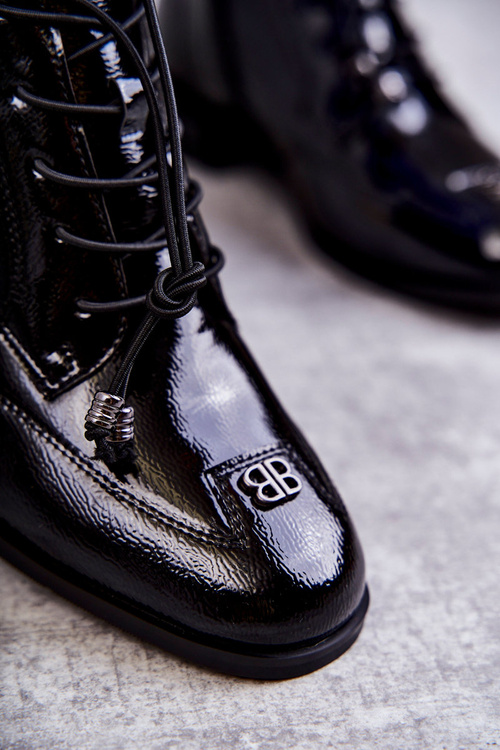 Lacquered Boots With Decoration Black Betrix