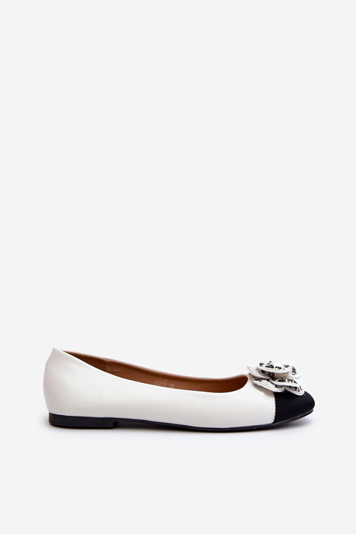 Women's Eco Leather Ballerina Flats with Decorative Detail White Divinella