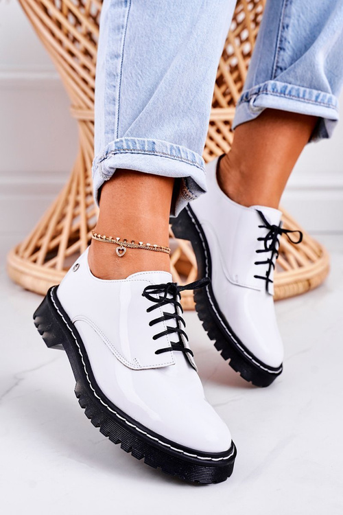 Women's Leather Brogues Oxfords Maciejka 04087-11 Patent White