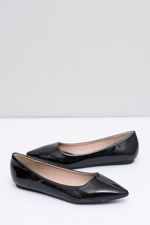 Lacquered Black Elonde Pointed Ballerinas