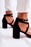 Fashionable Pumps On A Low Heel Black Crissa
