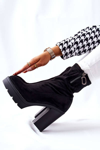 Suede Boots On Heel Black Marlevo