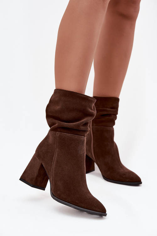 Ankle boots made of genuine suede lined on heel with ruffle Zazoo 4216 Chocolate