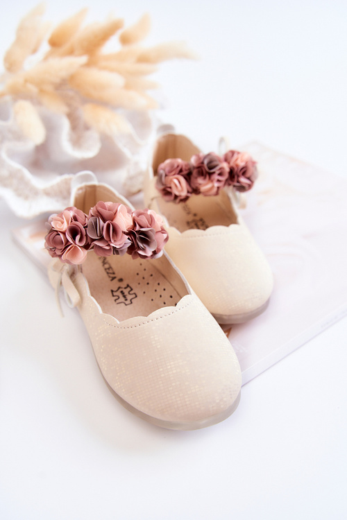 Children's Ballerinas With Velcro Flowers Light Beige Caitlin