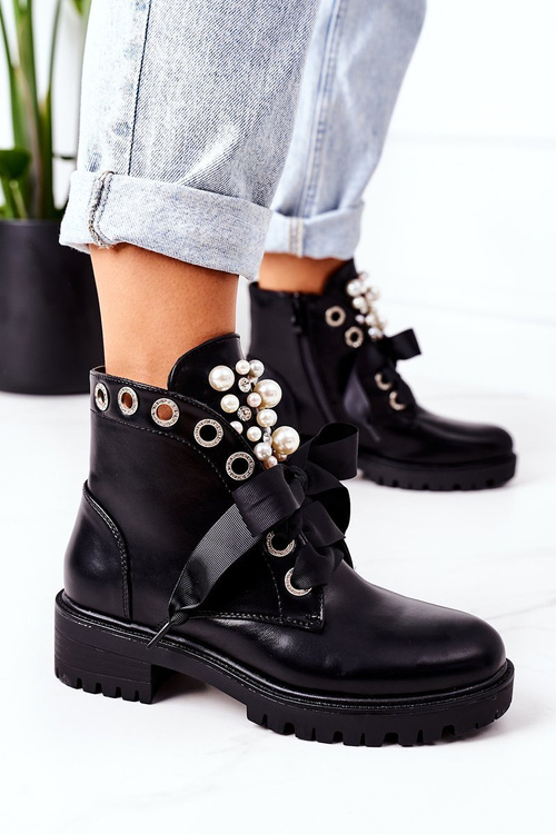 Insulated Boots With Pearls Black Perla