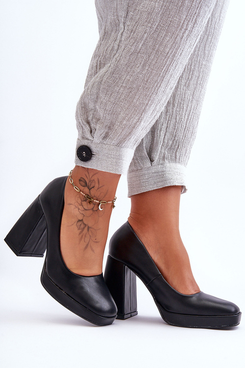 Leather Pumps On Massive Heel Black Rosalia
