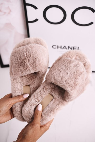 Women's Furry Slippers Light Brown Cold Days