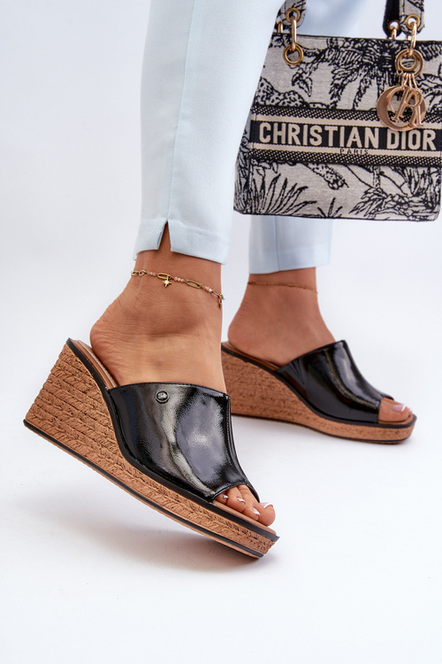 Damskie Klapki Na Koturnie Lakierowane Czarne Sergio Leone KL213