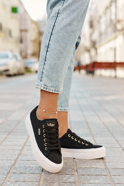 Ladies Sneakers With Lace Lee Cooper LCW-25-31-3439L Black