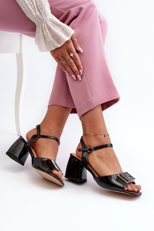 Sandały Eleganckie Lakierowane Słupek Ozdoba D&A MR38-202 Czarne