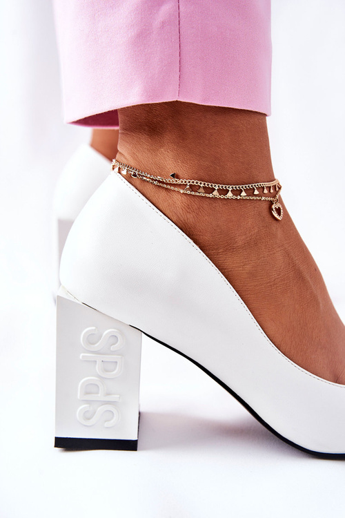 Pumps Leather On A Stiletto White Cherith