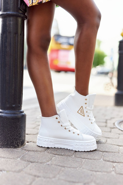 Women's High Sneakers On A Platform White Manhattan