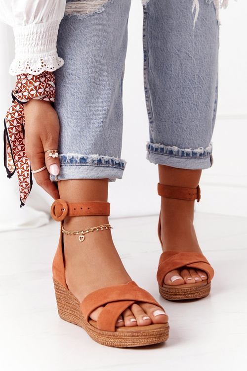 Suede Wedge Sandals Maciejka 04565-29 Camel