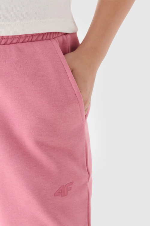 Dziewczęce Spodnie Dresowe Joggery 4F 4FJWMM00TTROF0828-56S Różowe