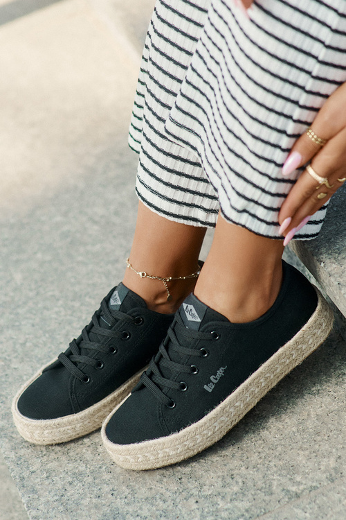 Ladies Sneakers With Braiding Lee Cooper LCW-25-44-3216 Black