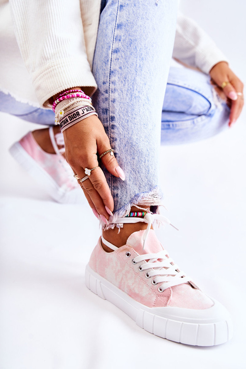 Women's Sneakers On The Platform Pink Comes