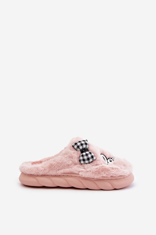 Kapcie Damskie Futrzane Ozdobione Naszywkami I Kokardką Różowe Linnorelia