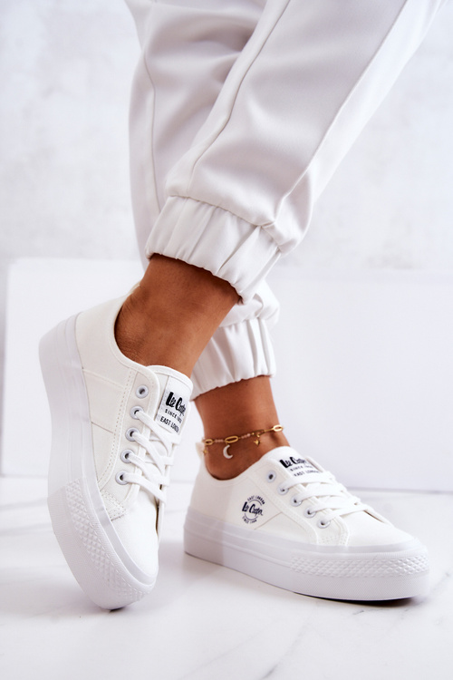 Sneakers On A Platform Lee Cooper LCW-22-31-0837L White