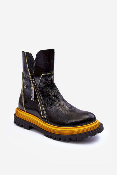 Leather Lacquered Women's Boots Maciejka 05747-07 Black