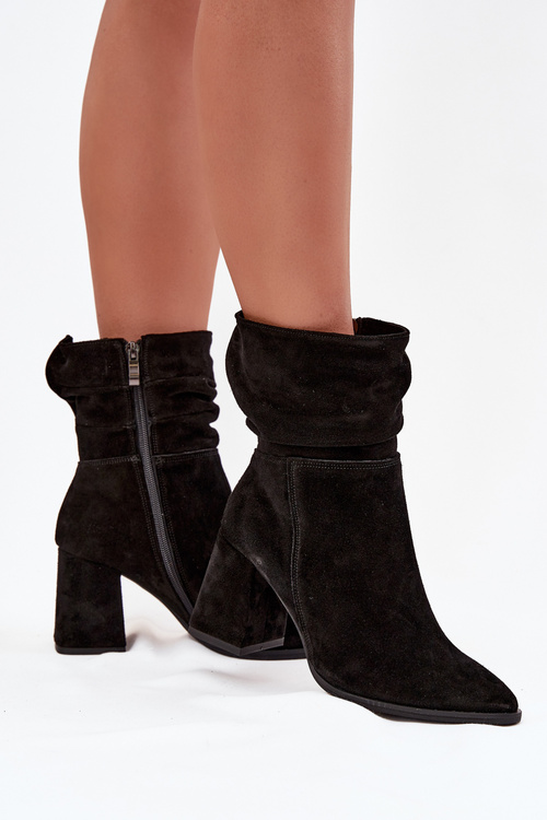 Ankle boots made of natural suede lined with a heel with gathering Zazoo 4216 Black