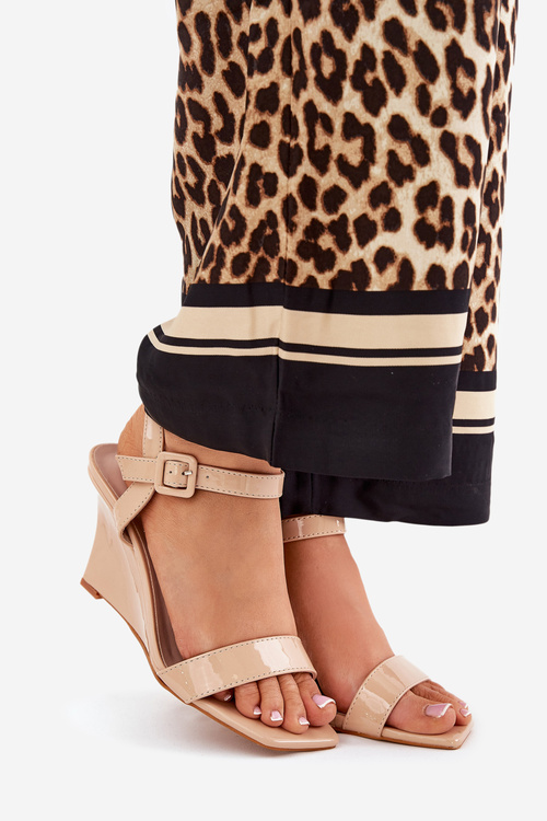 Lacquered Women's Wedge Sandals Nude Vliraya