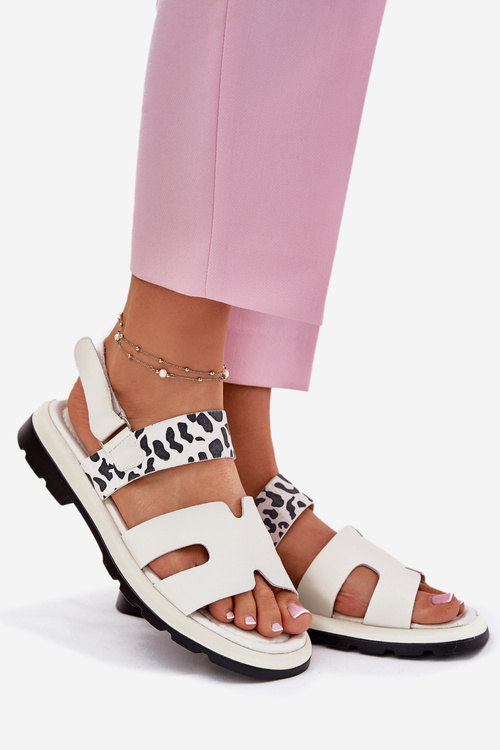 Ladies Leather Sandals On Flat Heel Leopard Vinceza 66780 Beige