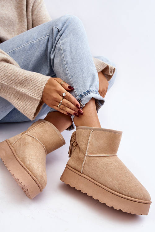 Women's snow boots on a massive platform with fringes beige Lirico