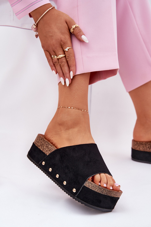 Damskie Klapki Z Eko Zamszu Na Masywnej Platformie Czarne Vinnibe