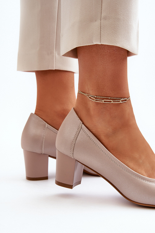 Czółenka Niski Słupek Ozdoba Beżowe Aeliris 58254