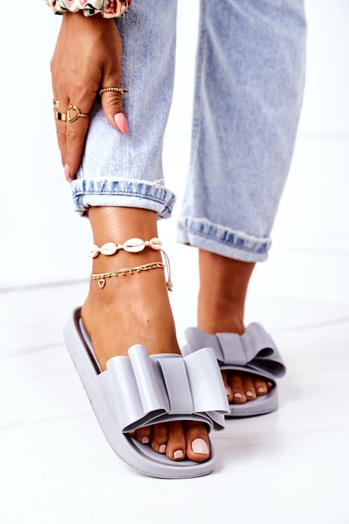 Rubber Slippers With A Bow Grey April