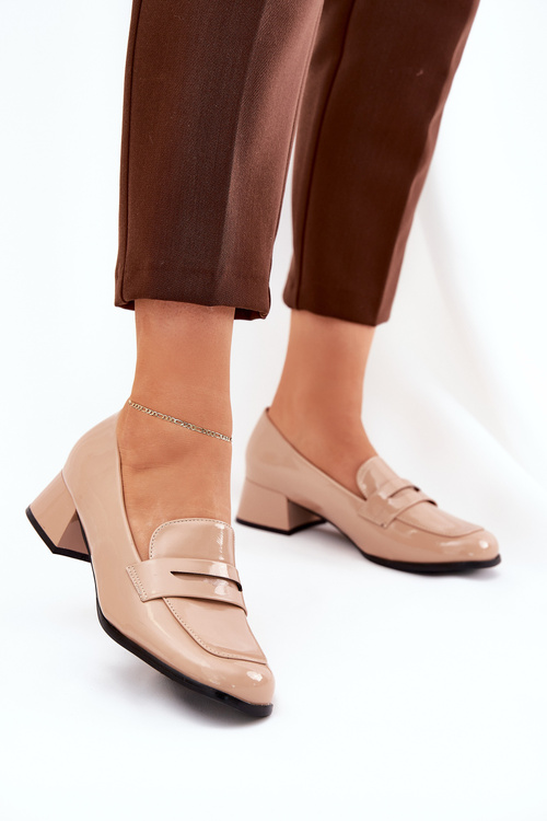 Lacquered Low Heel Pumps Nude Selenith