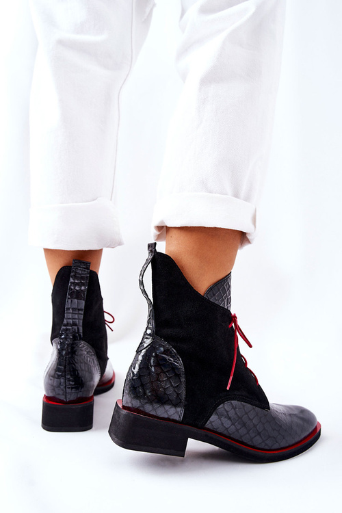 Leather Boots With A Aligator Pattern Navy Black Laorelia