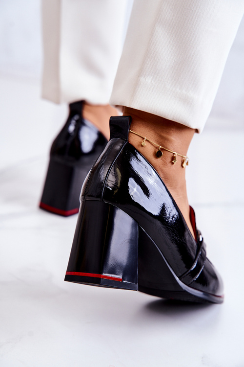 Elegant pumps on a pillar Black Callim