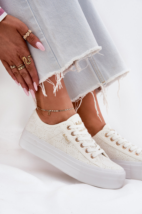 Ladies Sneakers With Lace Lee Cooper LCW-25-31-3438L White