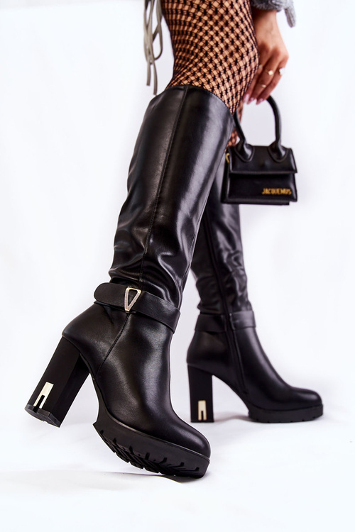 Classic Leather Boots On A Bar Black Kornelli