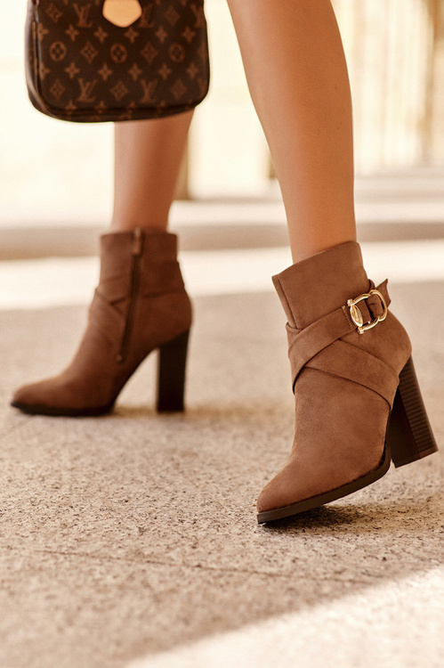 Botki Zamsz Słupek Klamra Brązowe Eftane 8740-GA