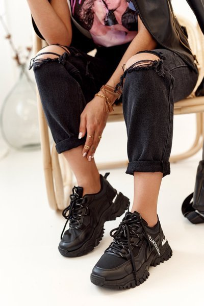 Women's Sneakers On A Chunky Sole Black Chunky