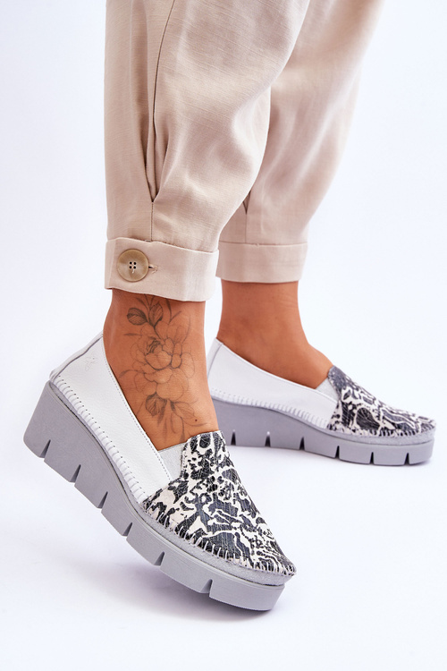 Leather Wedge Sneakers Maciejka 5814A-11 Black and white