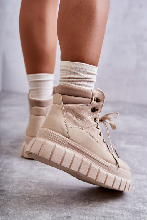 Comfortable Boots On The Platform Beige Sanchio