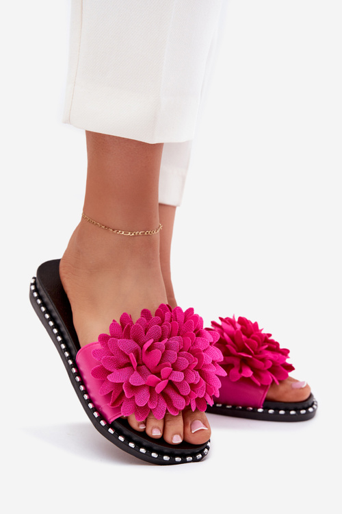 Ladies slippers adorned with flowers fuchsia Cellanen