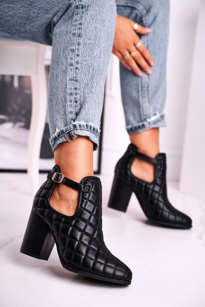 Women’s Boots On High Heel With Cutouts Black Dreams