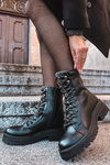 Women's trapper boots made of eco leather black Bellora
