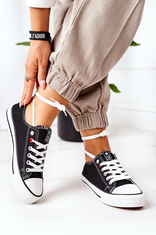 Women's Classic Sneakers Black With White Sole Ecoma