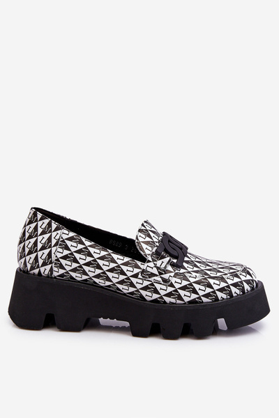 Loafers On A Massive Platform Laura Messi 2601 Black And White