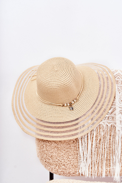 Women's Hat With A Decorative Belt Beige Carra