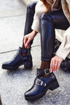Women's Boots On Heel Black Frago